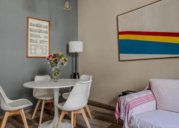 Pantheon Square, Comfort, Super Kingsize Bed Appartement *