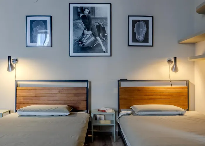 Pantheon Square, Comfort, Super Kingsize Bed Appartement *