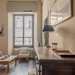 Pantheon Square, Comfort, Super Kingsize Bed Appartamento Roma