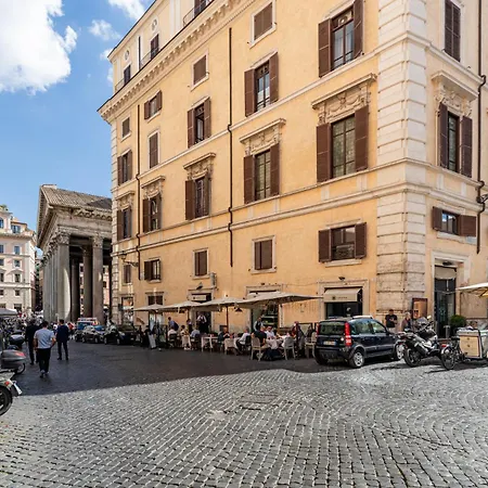 Pantheon Square, Comfort, Super Kingsize Bed * Rome